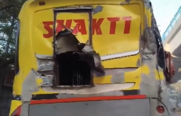 দিল্লির কারোল বাগে নিয়ন্ত্রণ হারিয়ে উল্টে গেল বাস, মৃত্যু দুই যাত্রীর