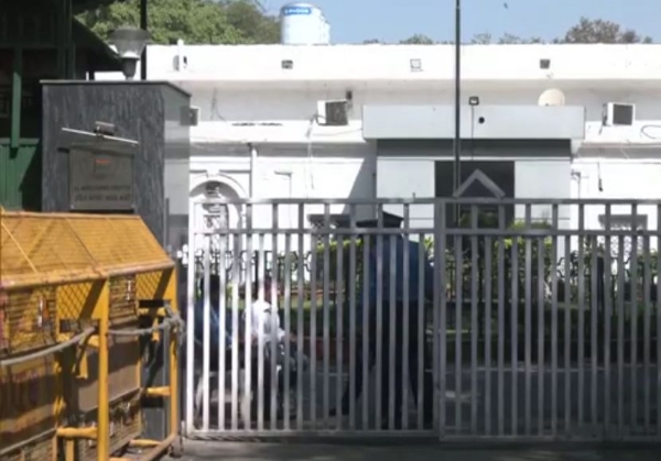 দিল্লিতে কংগ্রেস কার্যালয় খালি করার নির্দেশ এস্টেট দফতরের, বিজেপিকে তোপ প্রমোদের