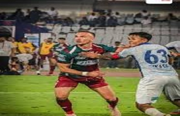 আইএসএল ২০২৫-২৬ পয়েন্ট টেবিল — শিরোপা দৌড়ে মোহনবাগানকে পিছনে ফেলেছে মুম্বাই সিটি,দেখে নিন লিগ টেবিলের অবস্থান