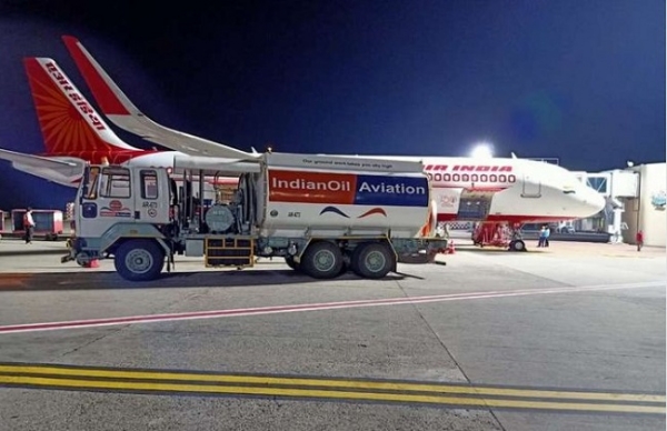 জেট ফুয়েলের দাম দ্বিগুণ, বিমানভাড়ায় বড়সড় বৃদ্ধির আশঙ্কা