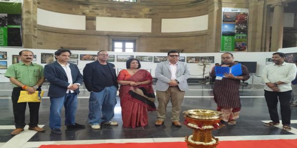 কলকাতার ভিক্টোরিয়া মেমোরিয়ালে শুরু হলো ‘ল্যান্ডস্কেপ কেরালা’ ফটো প্রদর্শনী, ১০০টি ফ্রেমে ধরা দিল ‘গড’স ওন কান্ট্রি’