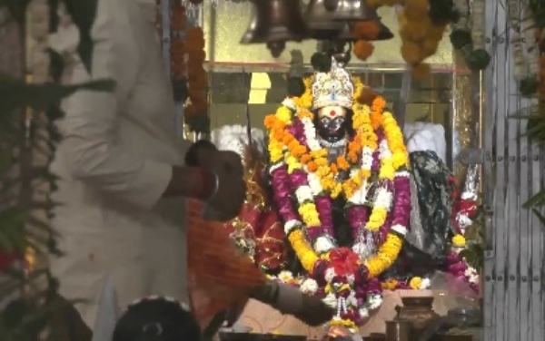 চৈত্র নবরাত্রির নবম দিনে সিদ্ধিদাত্রীর আরাধনা, দেবীর কাছে প্রার্থনা প্রধানমন্ত্রীর চৈত্র নবরাত্রির নবম দিনে সিদ্ধিদাত্রীর আরাধনা, দেবীর কাছে প্রার্থনা প্রধানমন্ত্রীর