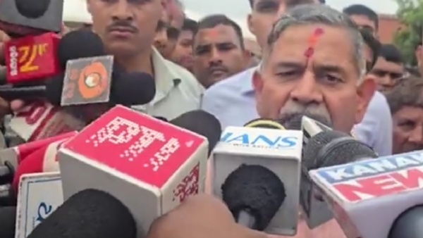 সেনাপ্রধান জেনারেল উপেন্দ্র দ্বিবেদী