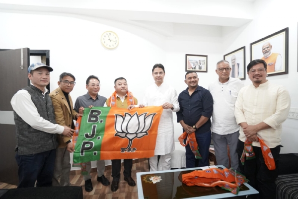 তীশ থাপা ভারতীয় জনতা পার্টিতে (বিজেপি) যোগ দিলেন তীশ থাপা ভারতীয় জনতা পার্টিতে (বিজেপি) যোগ দিলেন