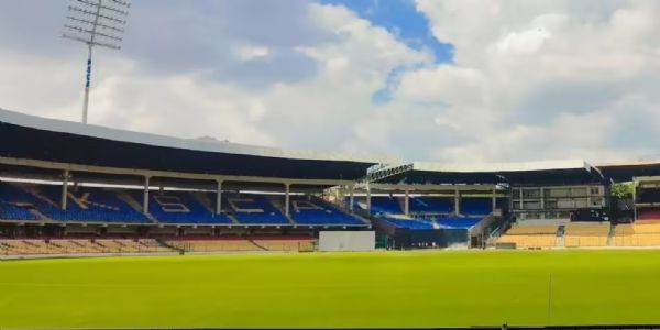 এম. চিন্নাস্বামী স্টেডিয়ামে রয়্যাল চ্যালেঞ্জার্স বেঙ্গালুরুর পরিসংখ্যান