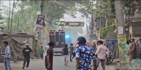 মুর্শিদাবাদে রামনবমীর মিছিলে হিংসার ঘটনায় গ্রেফতার ৮, রঘুনাথগঞ্জে ১৪৪ ধারা জারি