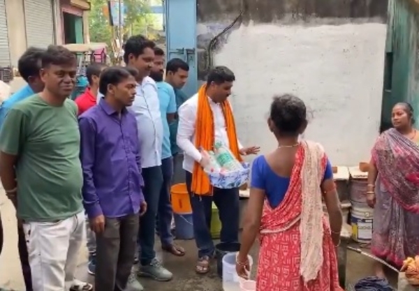 বীরভূমে জমে উঠেছে নির্বাচনী প্রচার, জনসংযোগে সাঁইথিয়ার বিজেপি প্রার্থী