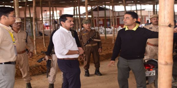 ইভিএম–ভিভিপ্যাট সংরক্ষণ, স্ট্রংরুম ও ডিসপ্যাচ সেন্টার পরিদর্শন জেলাশাসকের