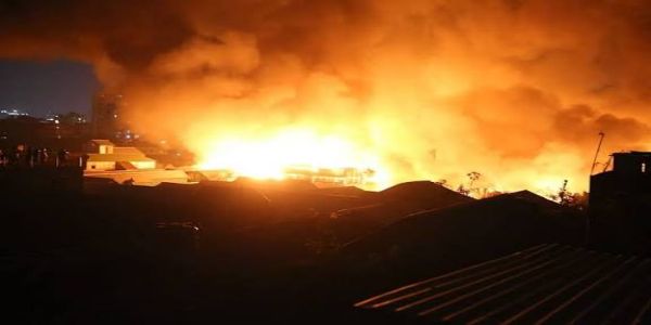 কাঠমান্ডুর বহুতল ভবনের রেস্তোরাঁয় বিধ্বংসী আগুন