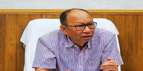 মণিপুর : অশান্ত উখরুল, হিংসা ছেড়ে শান্তি বজায়ের আহ্বান মুখ্যমন্ত্রী খেমচাঁদের