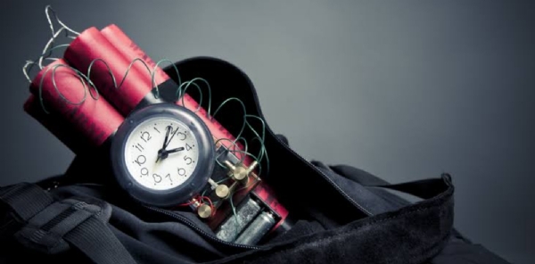 বোমা হামলার হুমকি