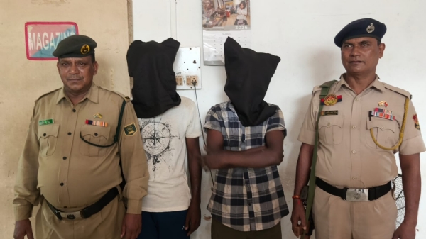 রড চুরির দায়ে গ্রেফতার দুই