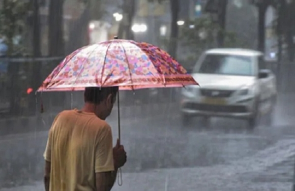 মধ্যপ্রদেশে ঝড়-বৃষ্টির দাপট, ১৬ জেলায় সতর্কতা