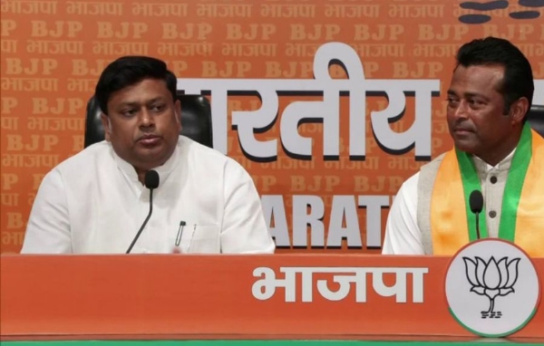 বিজেপিতে লিয়েন্ডারকে স্বাগত জানালেন রিজিজু ও সুকান্ত