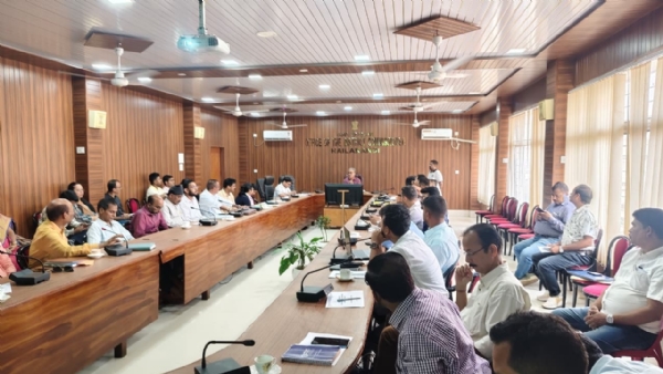 হাইলাকান্দিতে জেলা উন্নয়ন কমিটির সভা