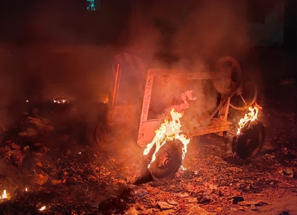 চাইবাসার নিউ কলোনি টুংরিতে আগুন, দমকলের তৎপরতায় বড় দুর্ঘটনা এড়ানো গেল