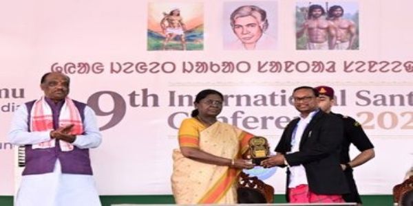 আদিবাসী সমাজ শতাব্দী ধরে নিজস্ব ঐতিহ্য সংরক্ষণ করে আসছে : রাষ্ট্রপতি