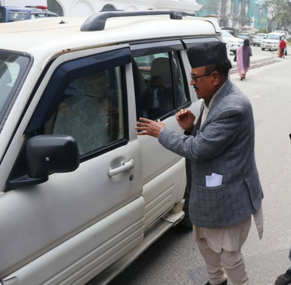 নেপালে জেন-জি আন্দোলনের তদন্ত রিপোর্ট প্রধানমন্ত্রীর হাতে তুলে দিল কমিশন