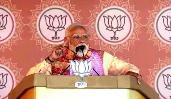 বিহালির জনসভায় প্রধানমন্ত্রী মোদী বিহালির জনসভায় প্রধানমন্ত্রী মোদী