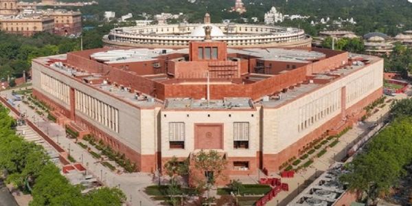 হিমালয় সন্নিহিত রাজ্যগুলিতে প্রাথমিক সতর্কতা ব্যবস্থা নিয়ে লোকসভায় তথ্য পেশ