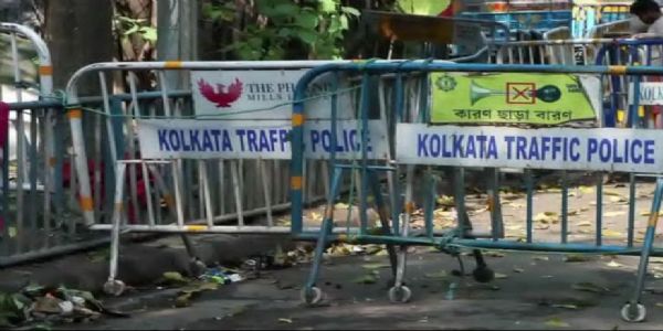 সিইও কার্যালয়ের বাইরে আঁটোসাঁটো নিরাপত্তা, অবাধ ও সুষ্ঠু নির্বাচনেই জোর