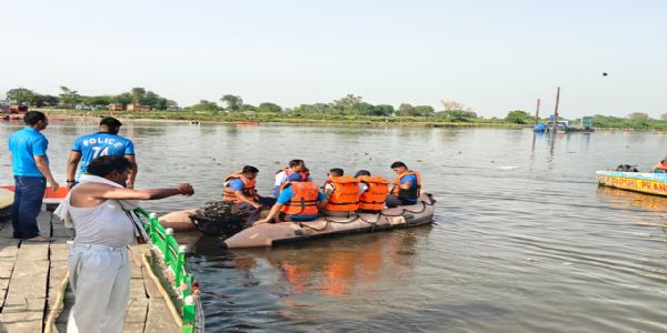 (আপডেট )মথুরায় নৌকাডুবিতে মৃত বেড়ে ১১, এখনও নিখোঁজ ৭; যমুনায় জোর তল্লাশি অভিযান