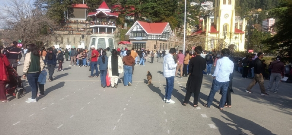 এপ্রিলেও শীতের দাপট হিমাচলে, তুষারপাত ও বৃষ্টিতে নামল পারদ; ১৭–১৮ এপ্রিল ঝড়-বৃষ্টির হলুদ সতর্কতা