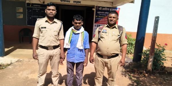 ১৩ বছর পলাতক নকশাল গ্রেফতার, ঝাড়খণ্ড থেকে ধরল বলরামপুরের পুলিশ