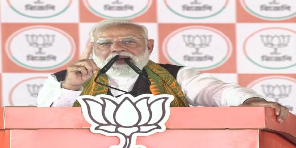 ১৫ বছর ধরে পশ্চিমবঙ্গে ভয়ের পরিবেশ তৈরি করেছে তৃণমূল : নরেন্দ্র মোদী