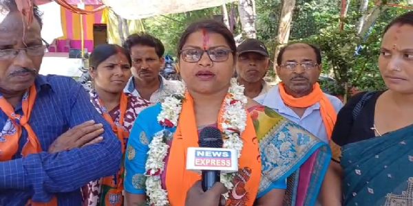 পিংলায় জোরদার জনসংযোগে বিজেপি প্রার্থী স্বাগতা মান্না