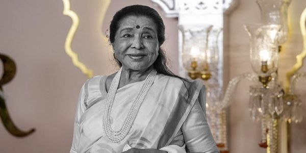 ভারতীয় সঙ্গীতের একটি স্বর্ণযুগের অবসান, সুরলোকে চিরনিদ্রায় আশা ভোঁসলে