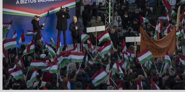 হাঙ্গেরিতে সংসদীয় নির্বাচন : ওর্বান বনাম পিটার দ্বৈরথে সরগরম বুদাপেস্ট, কড়া টক্করের ইঙ্গিত সমীক্ষায়