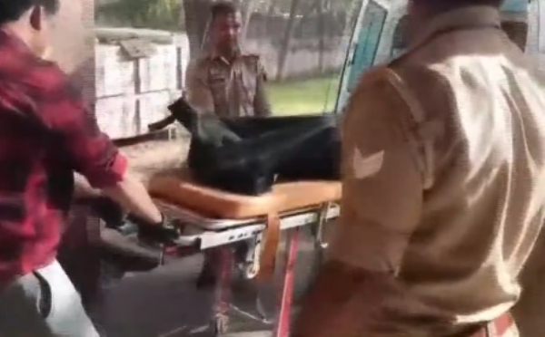 আরও একটি দেহ উদ্ধার, মথুরায় নৌকাডুবির ঘটনায় মৃত বেড়ে ১৪ আরও একটি দেহ উদ্ধার, মথুরায় নৌকাডুবির ঘটনায় মৃত বেড়ে ১৪