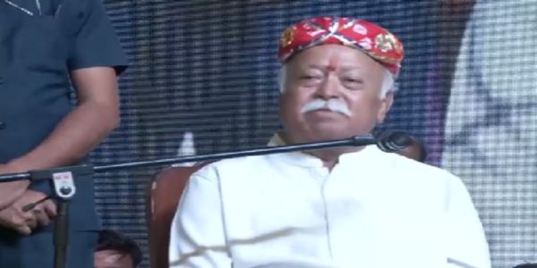 বিশ্ব সংকটে জড়িয়ে পড়লে ভারতই পথ দেখায় : মোহন ভাগবত