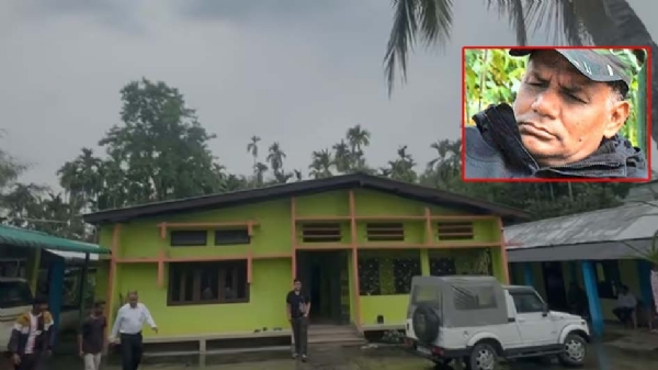 আলফা (আই)-প্রধান পরেশ বরুয়া (ইনসেটে)-র বাড়ি আলফা (আই)-প্রধান পরেশ বরুয়া (ইনসেটে)-র বাড়ি