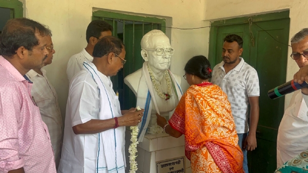 প্রফুল্ল চন্দ্র সেন এর জন্মদিন পালন আরামবাগে প্রফুল্ল চন্দ্র সেন এর জন্মদিন পালন আরামবাগে