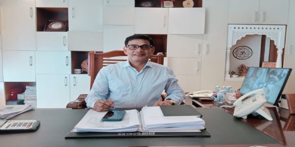 দেশবাসী সহ বিশ্বের সকল বাংলাভাষীকে নববর্ষের শুভেচ্ছা অমল পোদ্দারের