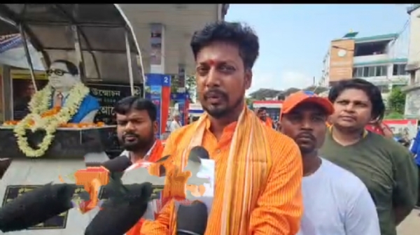 আরামবাগ বিজেপির উদ্যোগে আম্বেদ করের জন্মদিন পালন আরামবাগ বিজেপির উদ্যোগে আম্বেদ করের জন্মদিন পালন