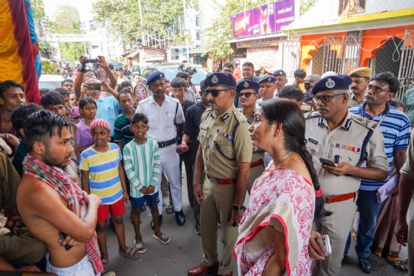 কলকাতা (উত্তর) কেন্দ্রে সরেজমিন পরিদর্শনে