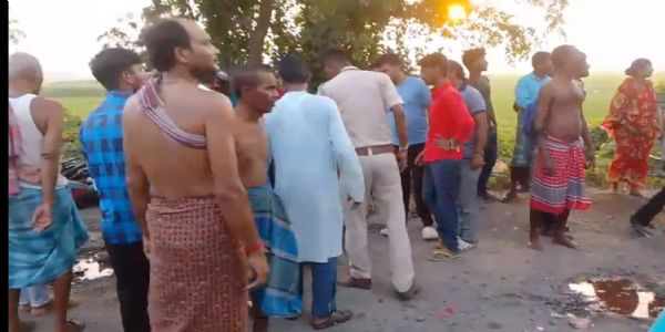 পুড়শুড়ায় বাইক সংঘর্ষে মৃত্যু ১, গুরুতর আহত ২