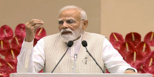 সুখ ও সুস্বাস্থ্যের কামনা করে নববর্ষের শুভেচ্ছা প্রধানমন্ত্রীর