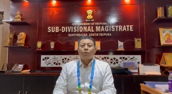 সাংবাদিক সম্মেলনে রিটার্নিং অফিসার