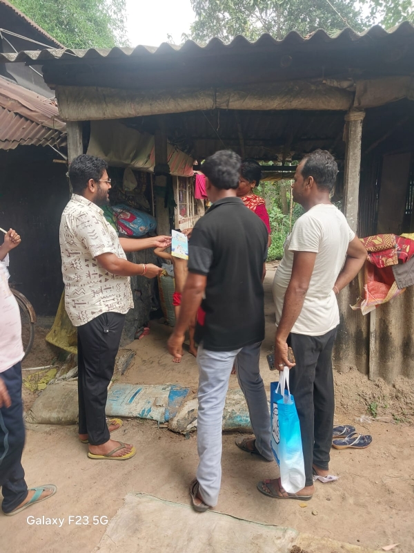 বাড়িতে বাড়িতে প্রচার শিক্ষা কর্মাধ্যক্ষের