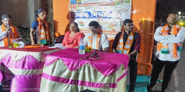 সাতবেড়িয়া মোড়ে বিজেপির পথসভা, গোঘাটে দলীয় প্রার্থীর প্রচারে সক্রিয় নেত্রী দোলন রায়