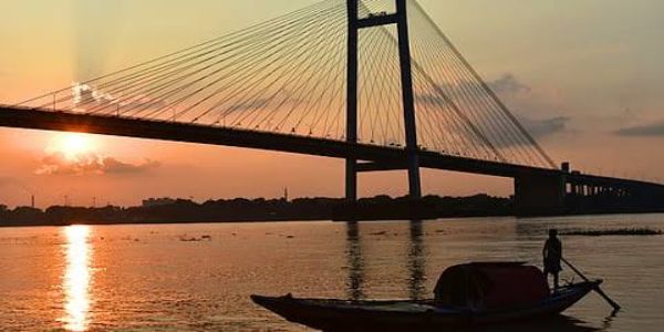 কালবৈশাখীর দাপটে ভিজবে তিলোত্তমা, সপ্তাহান্তে আবহাওয়া বদলের ইঙ্গিত