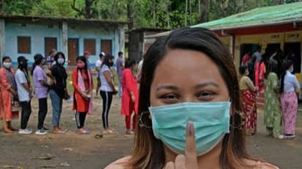 নির্বাচন