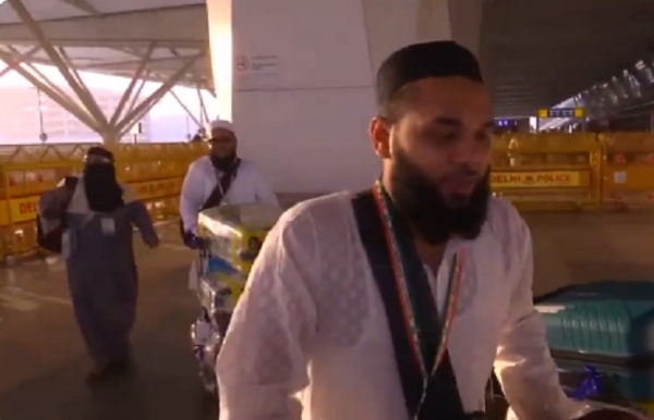 মক্কার উদ্দেশ্যে রওনা হজ তীর্থযাত্রীদের প্রথম দল, যাত্রা মসৃণ করতে পর্যাপ্ত ব্যবস্থা