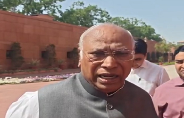 মল্লিকার্জুন খাড়গে