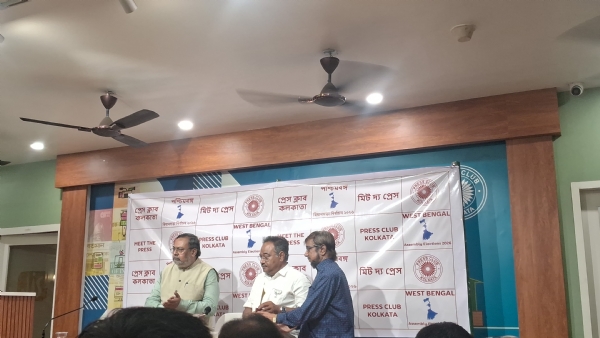 কলকাতা প্রেস ক্লাবে আয়োজিত মিট দ্য প্রেস