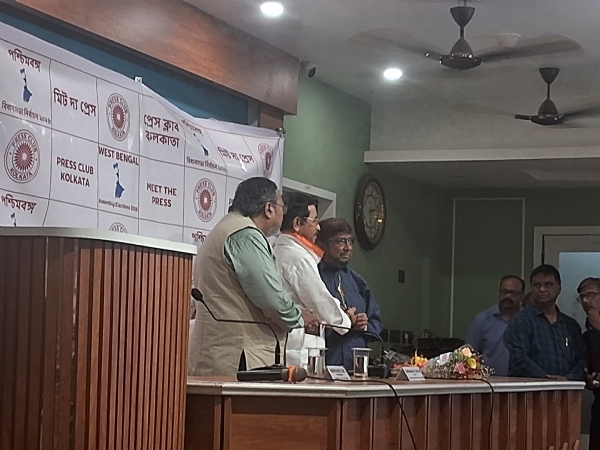 ৪ মে-র পর বাংলায় বড় রাজনৈতিক পালাবদলের দাবি প্রদেশ কংগ্রেস সভাপতির